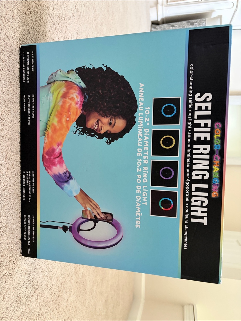 Color-Changing Selfie Ring Light - Aqua Box Artwork